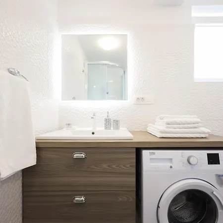 Apartament Pavle's *