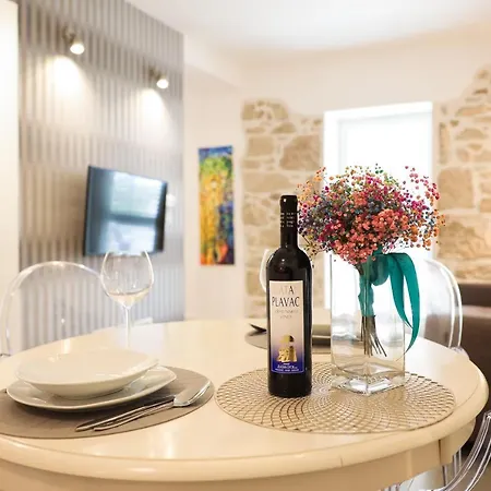 Apartament Pavle's *