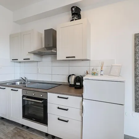 파블레스 아파트먼트 *