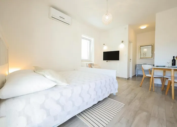 Apartament Pavle's *