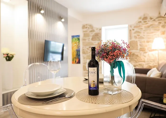 Apartament Pavle's *